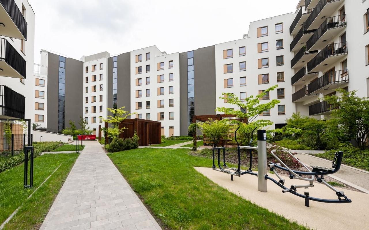 ורשה Wola Skwer Happy Apartment מראה חיצוני תמונה