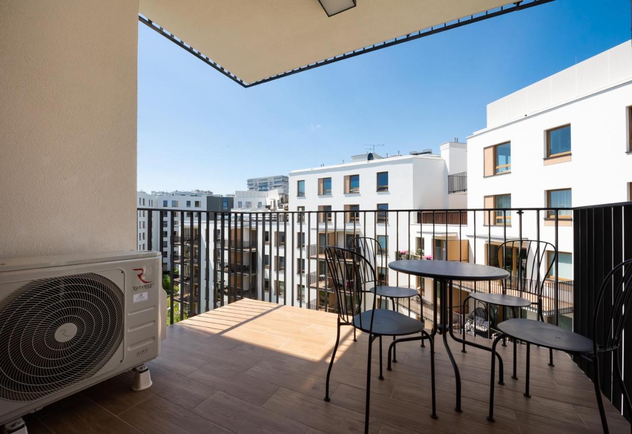 ורשה Wola Skwer Happy Apartment מראה חיצוני תמונה