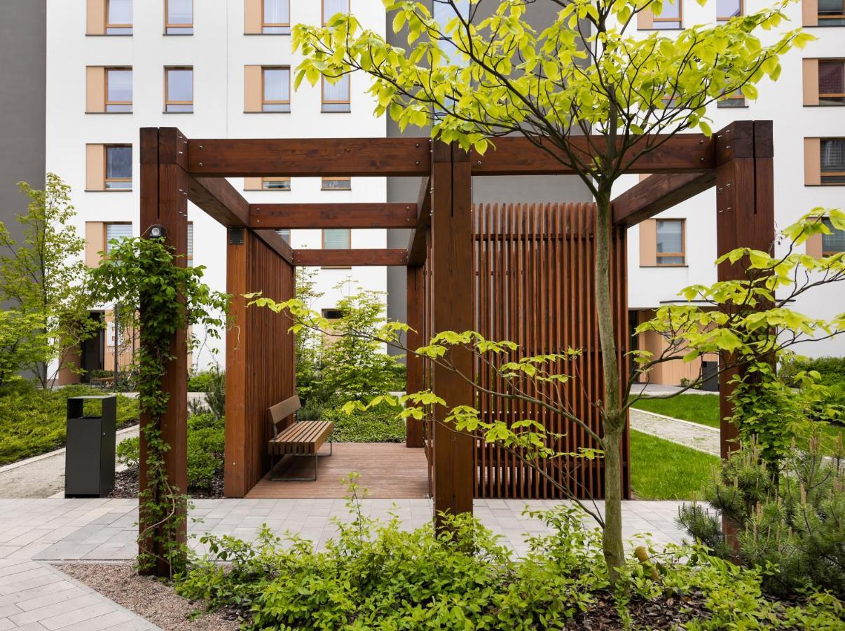 ורשה Wola Skwer Happy Apartment מראה חיצוני תמונה